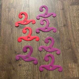 Build-A-Bear Plastic Clothing Hangers Set